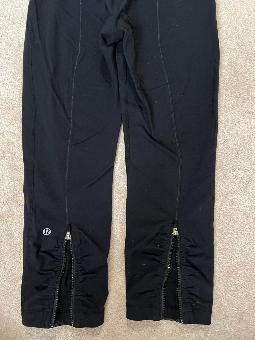 Lululemon capris - Picture 3 of 7